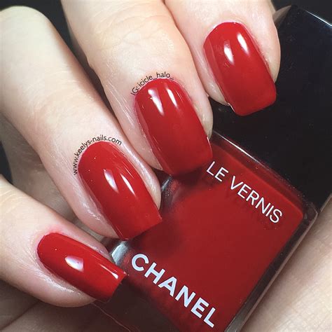 red chanel nails